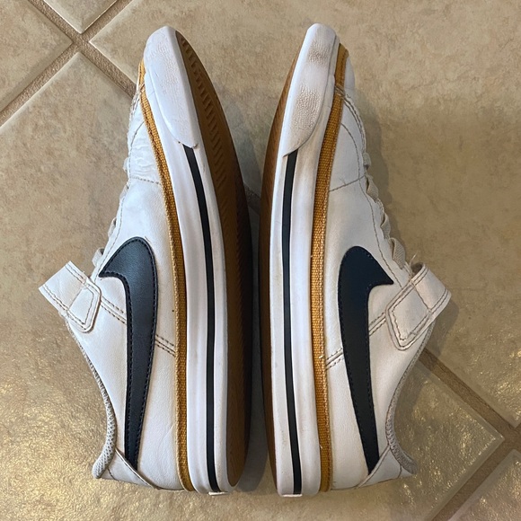 Nike Court Legacy White and Black Sneakers Youth Size 1 - Picture 14 of 15